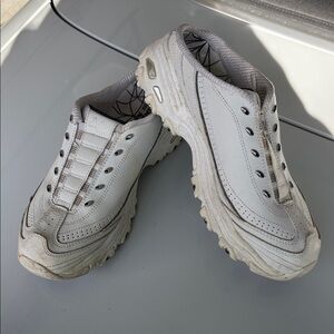 Sketchers D’Lites Slip On Clog/Sneakers women’s size 8.5 Sport, White
